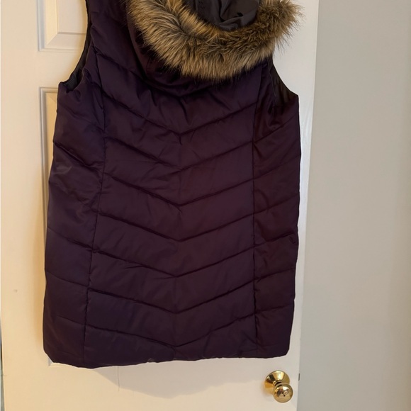 Coldwater Creek Reverible Deep Purple and Gray Quilted Vest - Picture 2 of 5